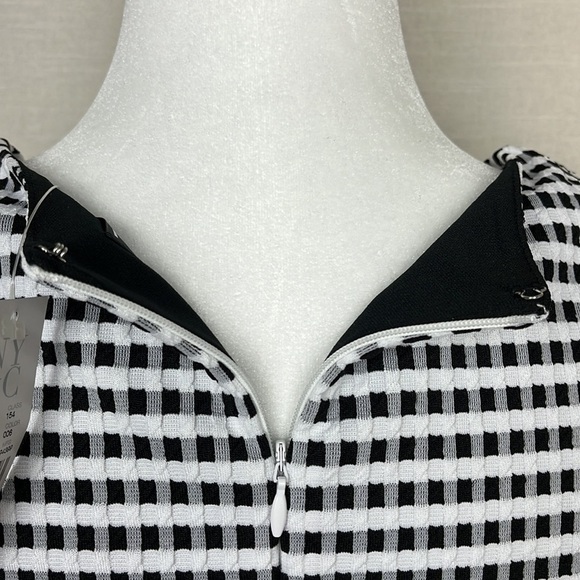 New York and Company 7th Avenue Checkered Peplum Sleeveless Top NWT - Picture 5 of 7